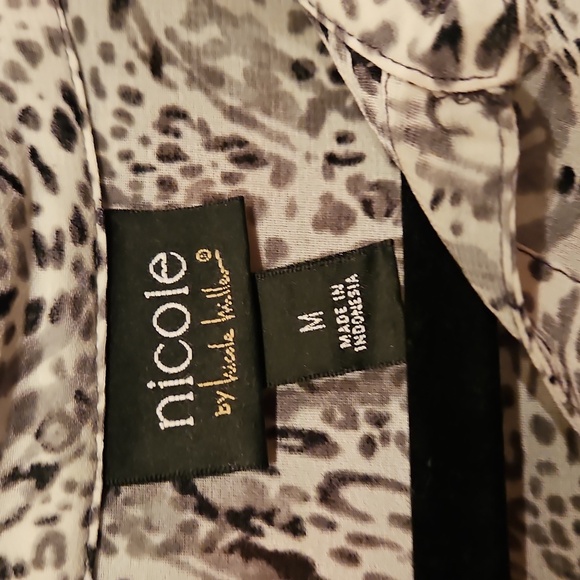 Nicole Miller Black, White, & Blue Animal Print/mixed Print Button Up, Sz M - Picture 2 of 8